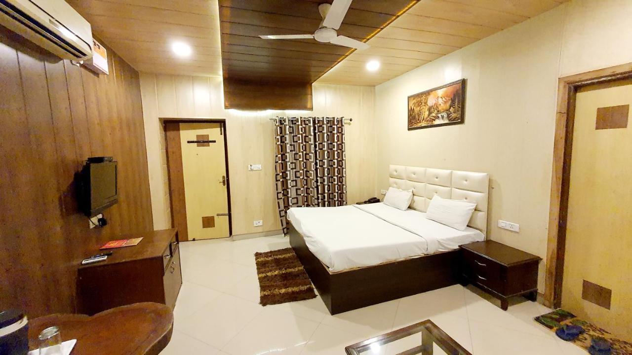 Hotel Amritsar Inn Exterior foto